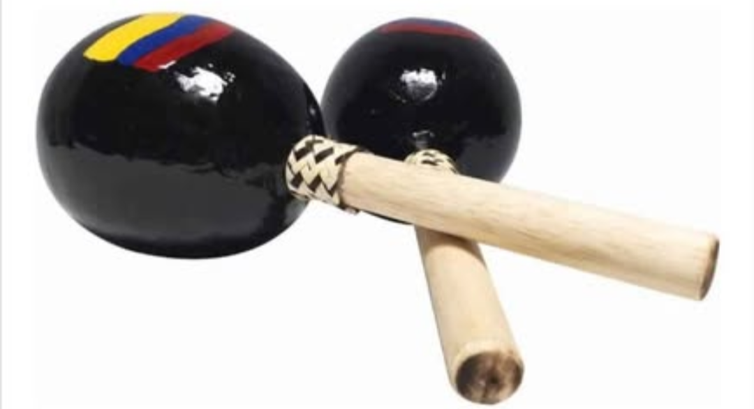 Imagen de Maracas artesanales en totumo y semilla