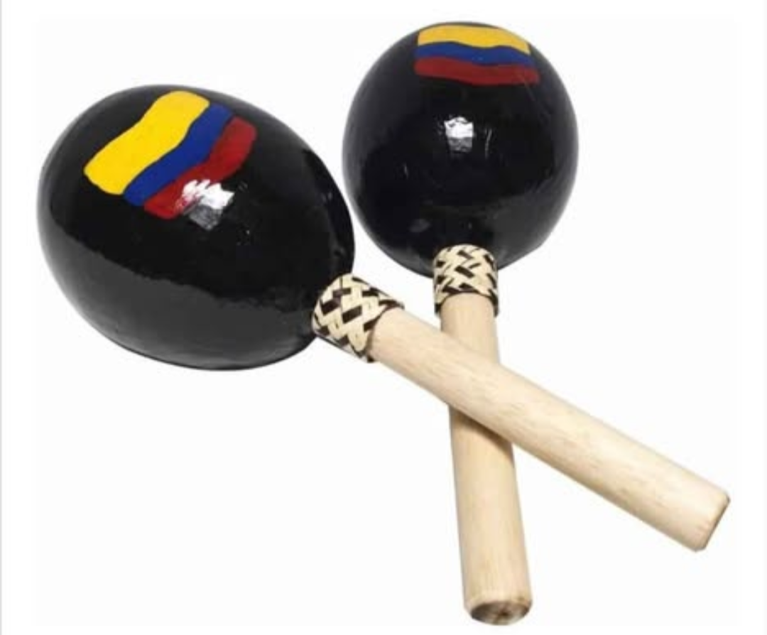 Imagen de Maracas artesanales en totumo y semilla