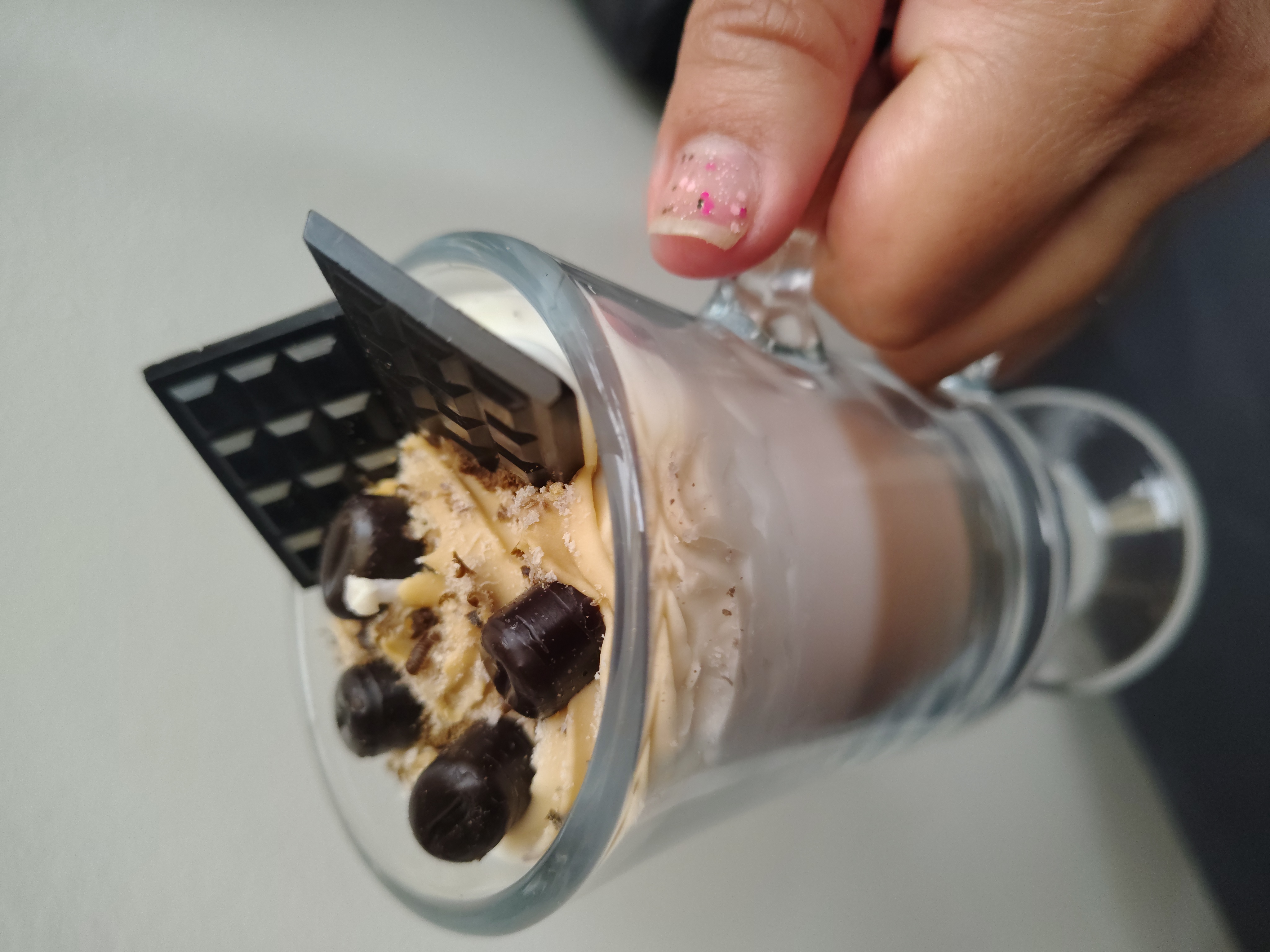 Imagen de Velas Café, Malteada Oreo, Postre Fresas